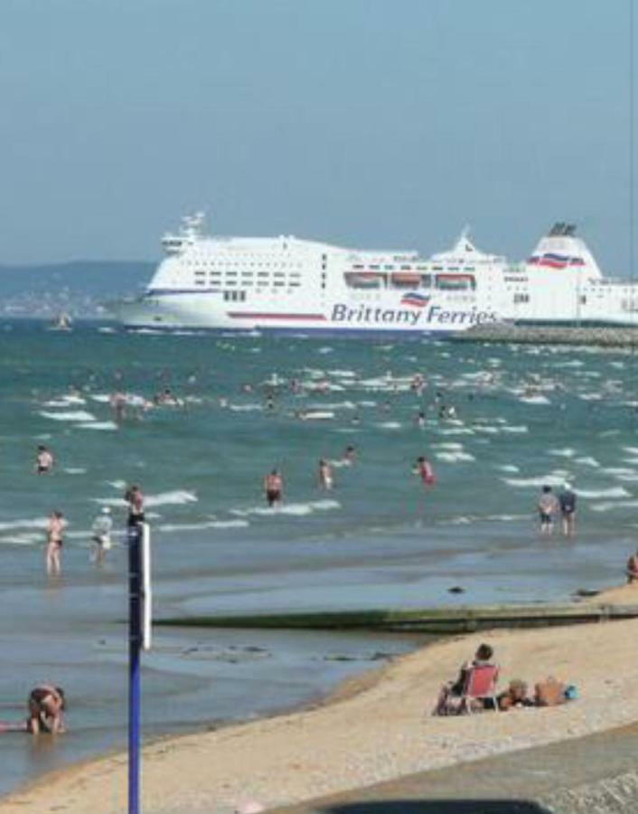 Le Riva Plage Appartement Ouistreham Extérieur photo